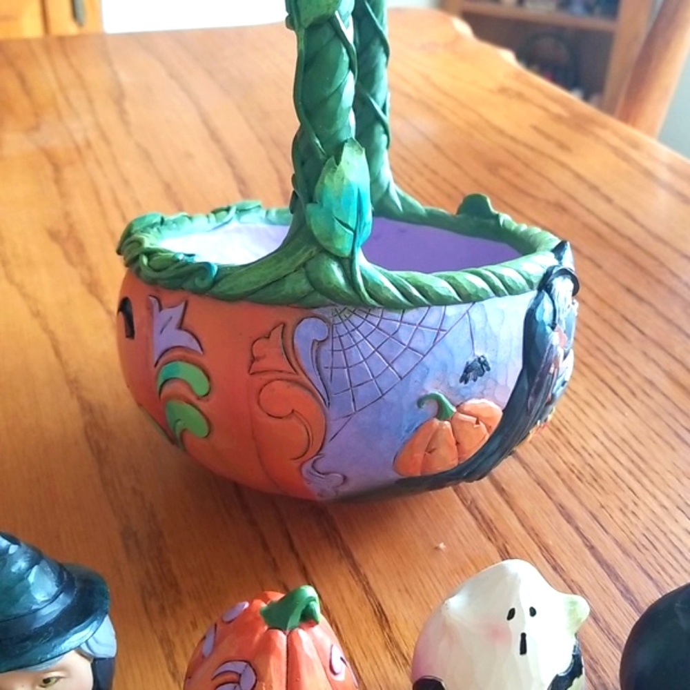 Jim Shore Halloween basket AUTOGRAPHED - Picture 5 of 12